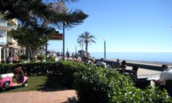 Torrox-Costa Promenade und Strand