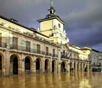 Rathausplatz (Oviedo)
